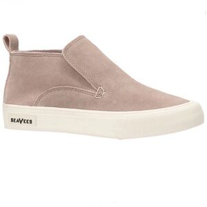 SeaVees Huntington Middie Suede Slip On Shoe in‎ Taupe Size 9